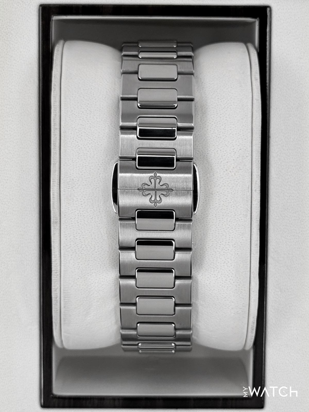 Patek Philippe Nautilus 35.2mm 7118/1A-001 Stainless Steel Blue Dial